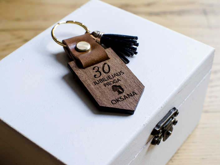 medinis graviruotas pakabukas jubiliejui