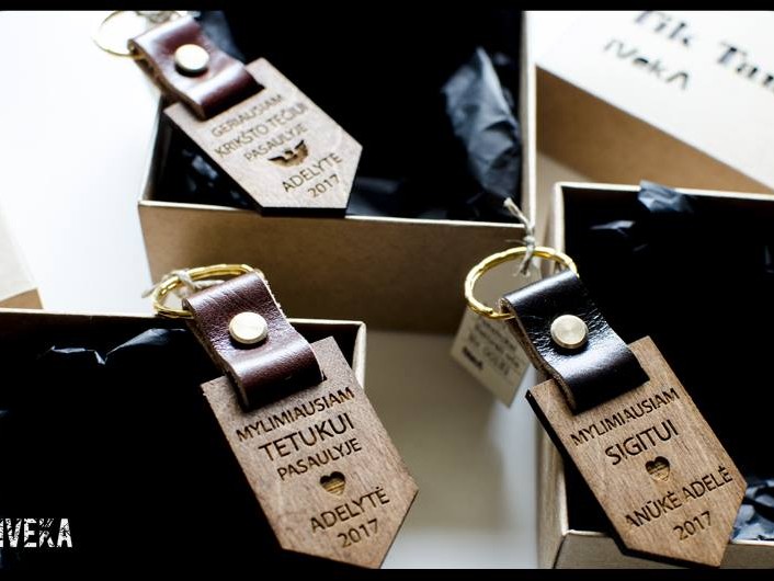 odiniai graviruoti pakabukai tėčiams