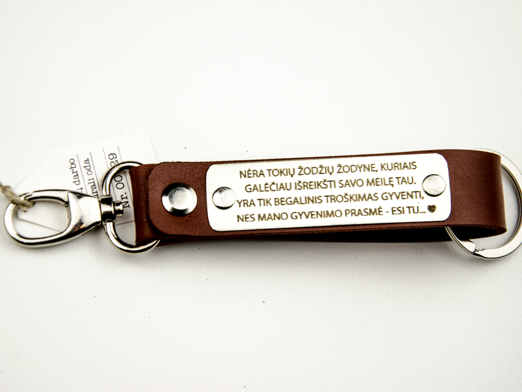 pakabukas nera tokiu zodziu zodyne