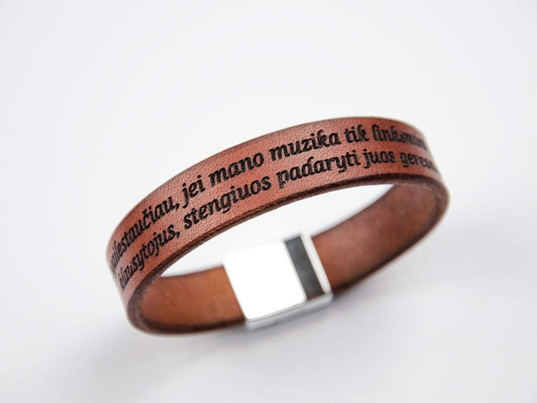 odinė apyrankė rudos spalvos