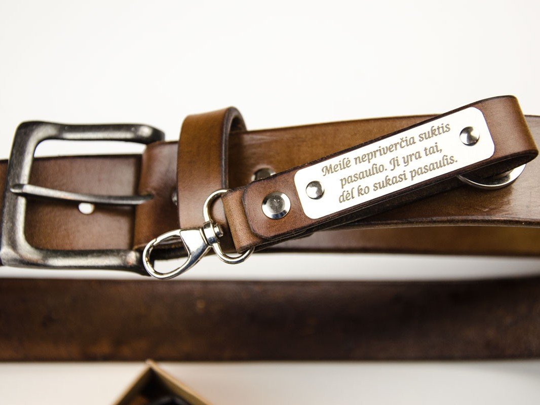 odinis rudas diržas apie meile ir pasauli