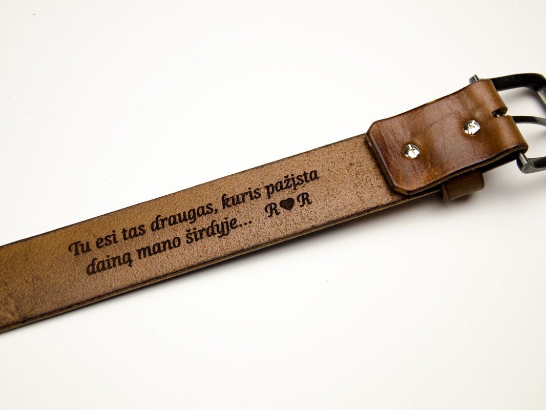 odinis tamsiai rudas diržas tu esi tas draugas