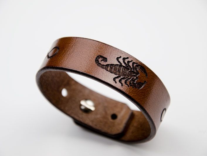 Odinė apyrankė skorpio